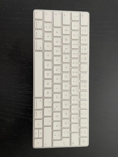 Apple magic keyboard - magic,