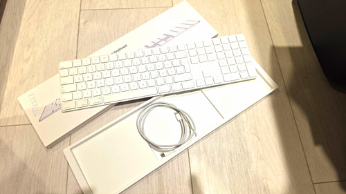 Apple magic keyboard - apple, a1843