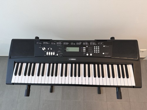 Yamaha digital keyboard - digital, ez-220