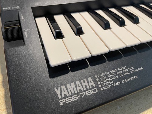 Yamaha pss 790 synthesizer - yamaha,